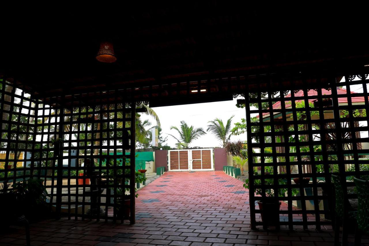 Sunset Beach Villa Cherai Kochi Exterior foto